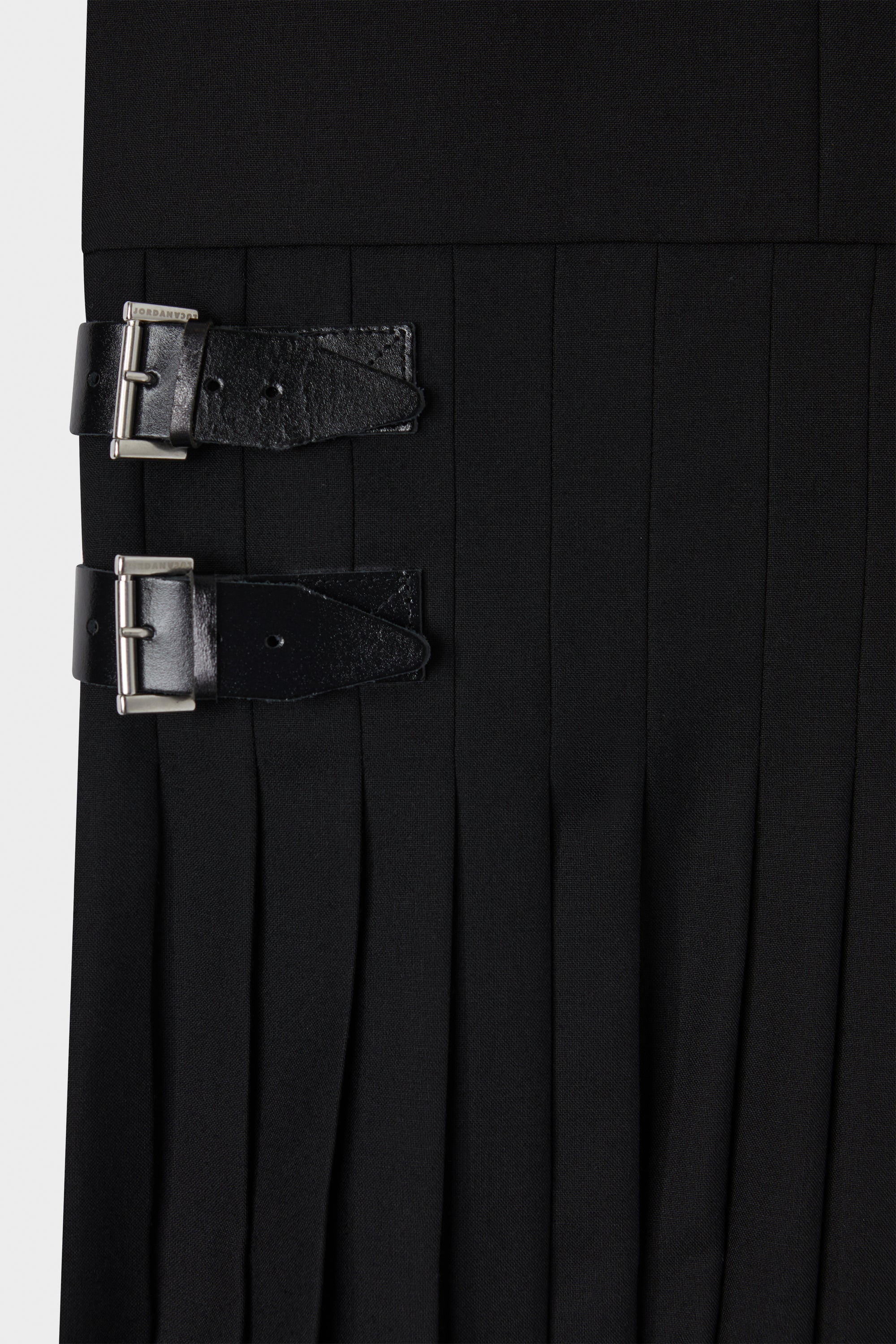 CONVEX SKIRT BLACK
