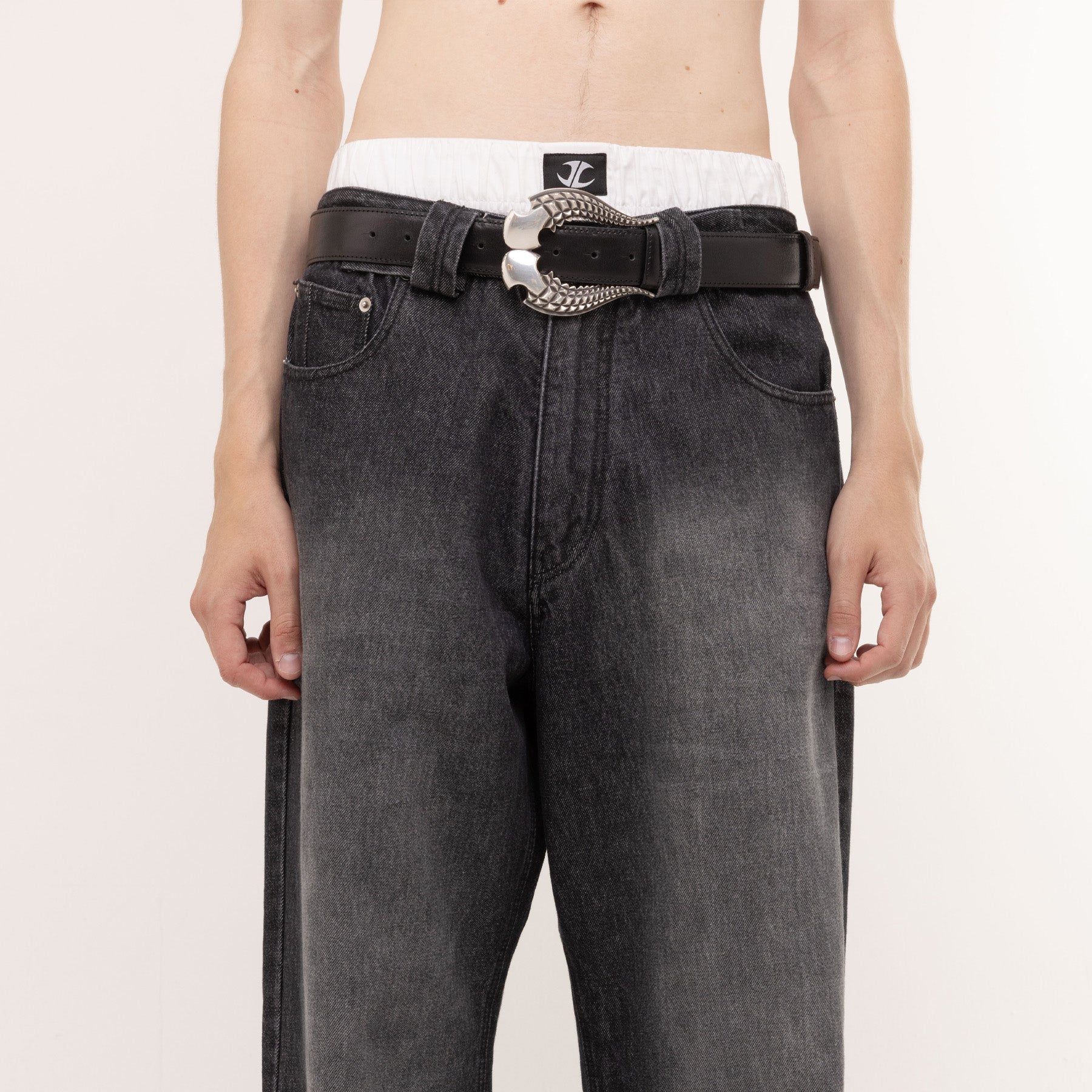 Belt W/ Alien Buckle - BLACK